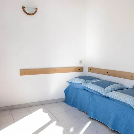 4 Pers, 10m, Clim, Parking - Fr-1-803-85 *